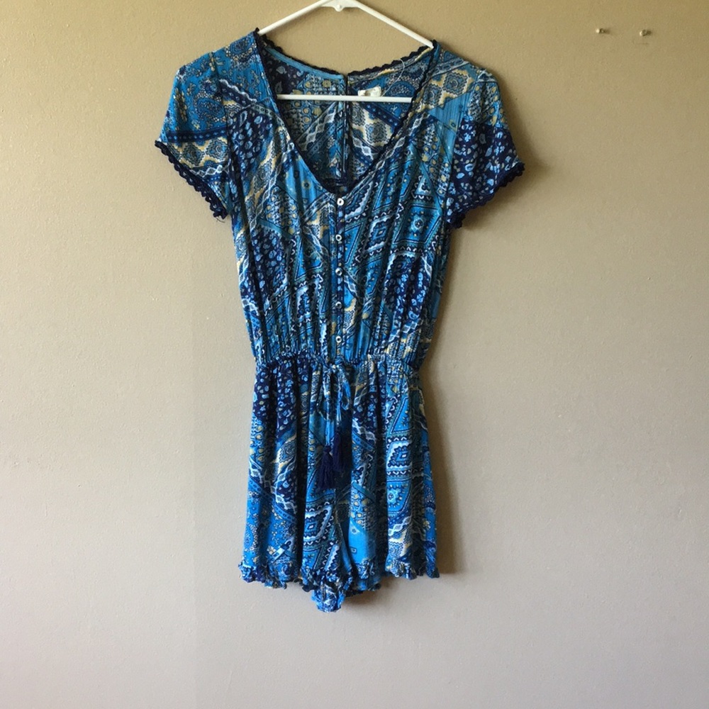 Hollister romper